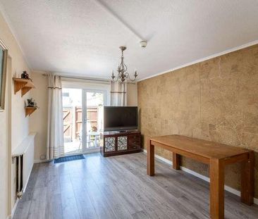 Sincots Road, Redhill, RH1 - Photo 2
