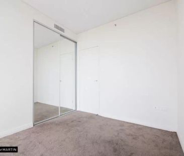 MGM MARTIN – THREE BEDROOM APARTMENT - Photo 4