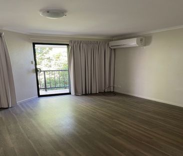 Neat One-Bedroom Unit in Convenient Location - Photo 6