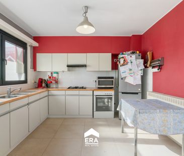 Halfopen 2-slaapkamerappartement met terras en garage - Photo 4