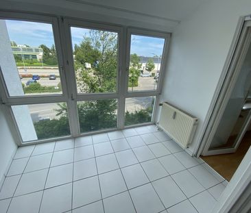 Großzügige 2-Zimmer-Wohnung mit Westbalkon & Wintergarten - Foto 4