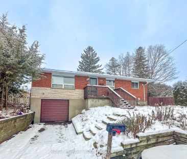 380 Arbor Court #Main floor - Photo 2