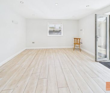 2 bedroom barn conversion to rent - Photo 5