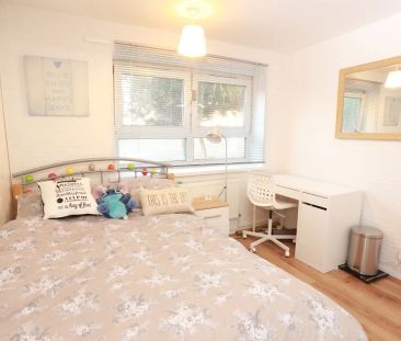 Paul Street – Room 4 - Photo 5