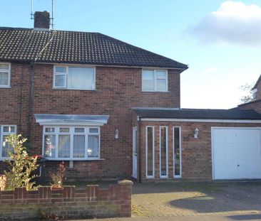 3 bedroom semi-detached house to rent - Photo 1