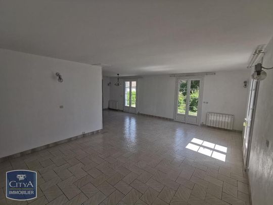 Location Maison 4 pièces 96m² LA COURONNE 16400 - Photo 1