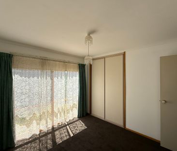 11 Berridale Court, Hampton Park VIC - Photo 4