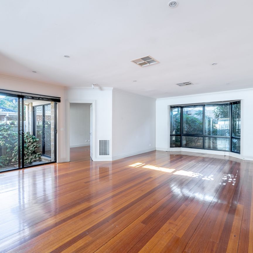 1118B North Road, Bentleigh East VIC 3165 - Apartment For Rent | Domain - Photo 1