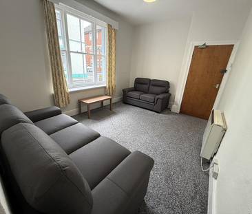 7 bedroom terraced house to rent - Photo 2