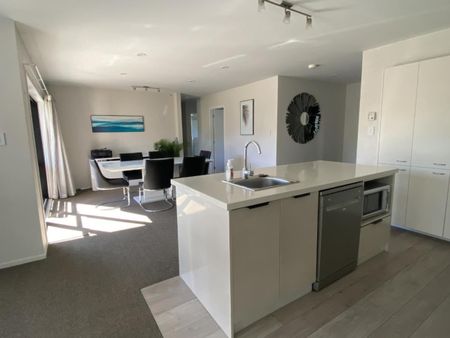 Executive Home - Waikawa Bay - Photo 4