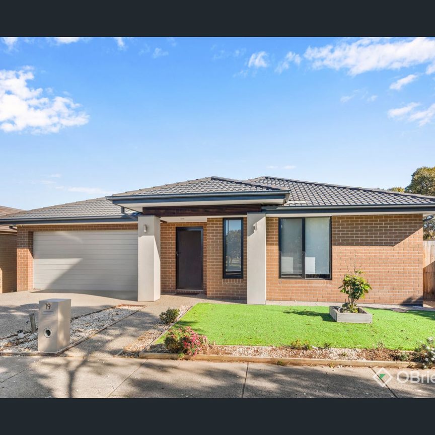237 Thames Boulevard, Tarneit, Vic 3029 - Photo 1