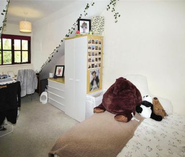 4 bedroom detached house to rent - Photo 4