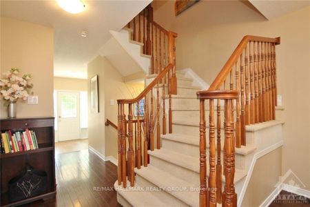 201 Urbancrest Private, Ottawa (3 bedrooms, 2.5 bathrooms) - Photo 3