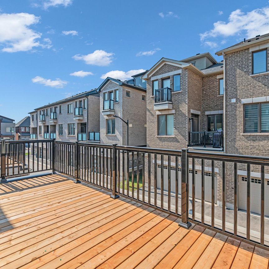 For Lease - 3034 Merrick Road, Oakville, Ontario - Photo 1