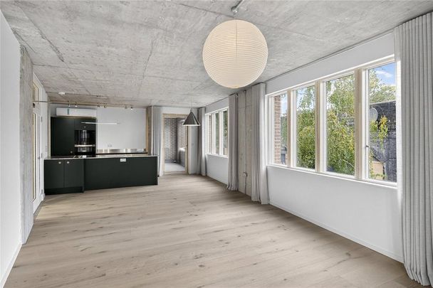 3 bedroom apartment to rent - Photo 1