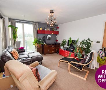 2 bedroom flat to rent - Photo 2