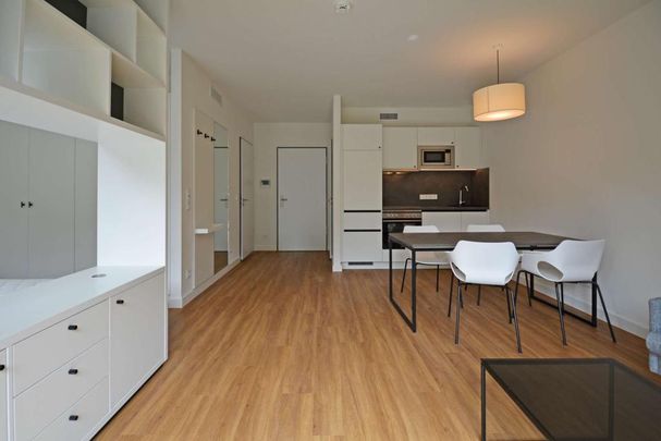 Möblierte Neubauwohnung - 1 Zimmer, EBK, Kammer, Fahrstuhl - Photo 1