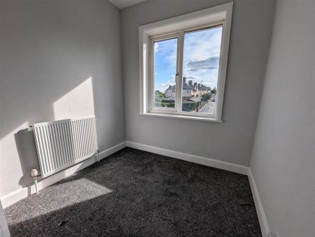 3 bedroom property to rent - Photo 2