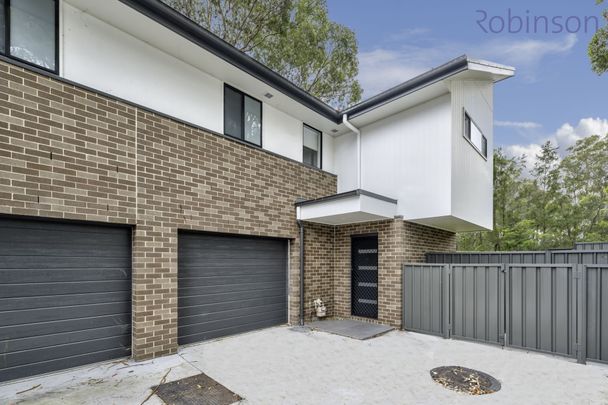 Brand new three bedroom townhouse with ducted air conditioning - Photo 1