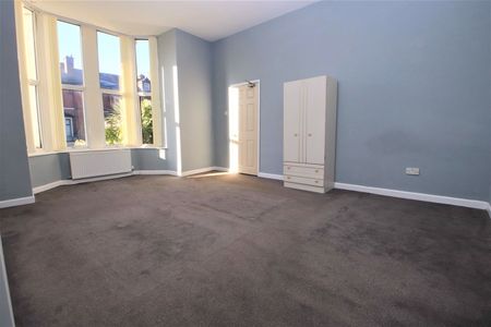 Walmersley Road, Bury - Photo 2