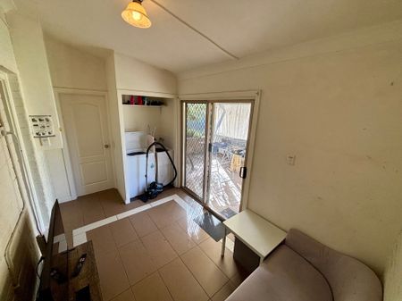 Croydon Park - Photo 2