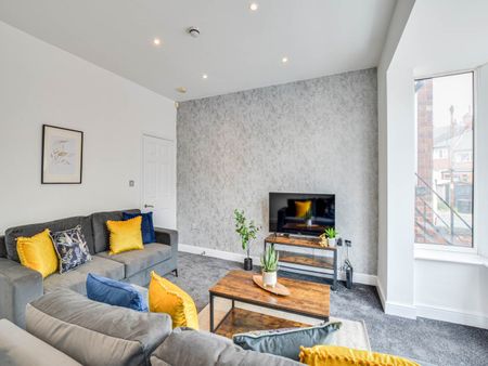 Wetherby Grove (Room 2), Burley, Leeds - Photo 4