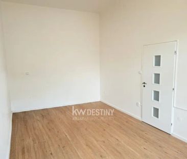 Pronájem bytu s balkonem, 2+1 - 47 m - Photo 2