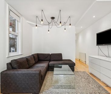 2 bedroom flat to rent - Photo 3