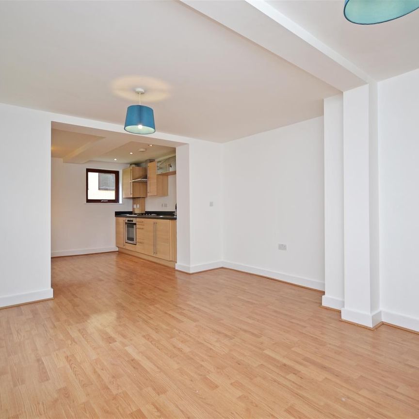 Bronte, Woodlands Village, Sandal - Photo 1