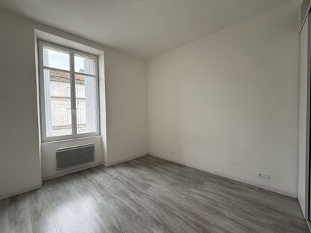 Location Appartement 2 pièces 43m² COGNAC 16100 - Photo 2