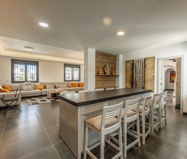 Nueva Andalucía, Nueva Andalucía, Málaga - Photo 4