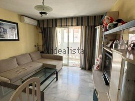 Alquiler de piso en Calle Sagitario - Photo 1