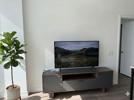 For Lease - 395 Square One Drive Unit# 211, Mississauga, Ontario - Photo 5