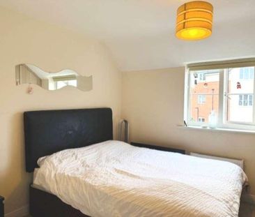 Moonstone Court, High Wycombe, HP12 - Photo 3