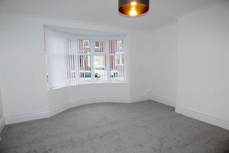 2 bed flat to rent in Hepscott Terrace, South Shields, NE33 - Photo 4