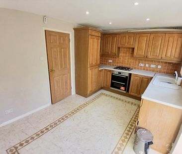 Fairfield Way, Stevenage - Photo 2