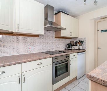 2 bedroom terraced house to rent - Photo 6