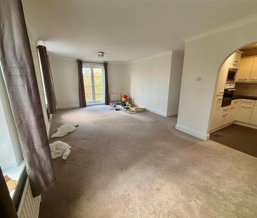 2 bedroom flat to rent - Photo 3