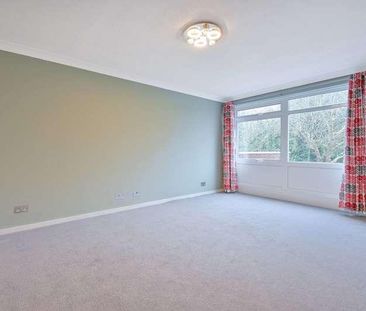 Epsom Road, Merrow, GU1 - Photo 2