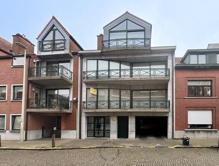 Lichtrijk appartement in centrum Beveren met 2 slaapkamers en 2 terrassen - Photo 3