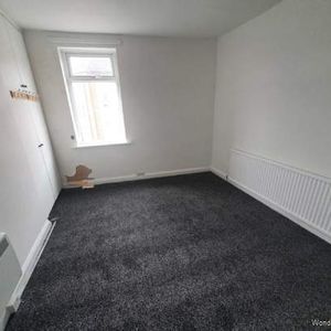 1 bedroom property to rent in Knottingley - Photo 2