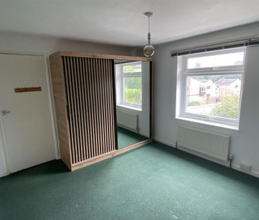4 bedroom detached house to rent - Photo 4
