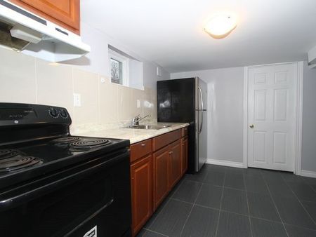 For Lease - 30 Elder Avenue, Toronto, Ontario - Photo 4