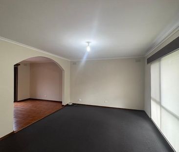 Convenient and Peaceful Court **APPLY FOR THIS PROPERTY NOW** - Photo 2