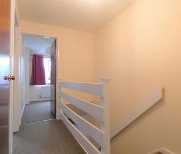3 bedroom terraced house to rent - Photo 4