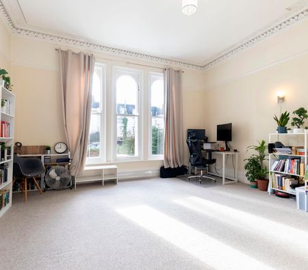 Moorend Park Road, Cheltenham GL53 0GB - Photo 4