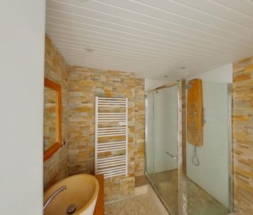 Location Appartement 3 pièces 71m² CHATELLERAULT 86100 - Photo 5