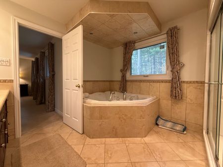 For Lease - 58 Moore Place Unit# A, Barrie, Ontario - Photo 4