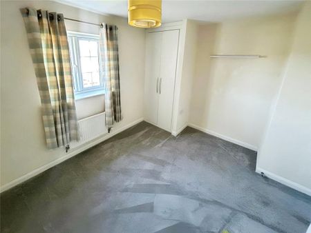 4 bedroom detached house to rent - Photo 4