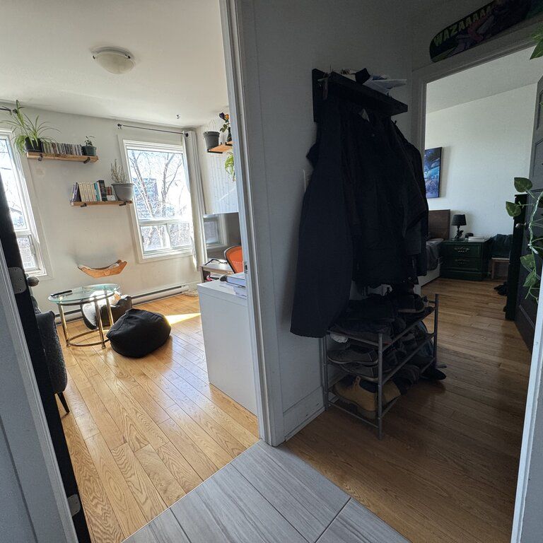 Ville-Marie - Superbe 4 1/2 Avec Parking - Photo 1